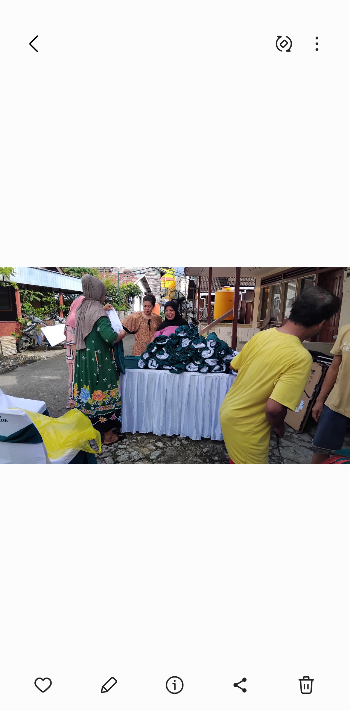 Kerja balti warga RT 24 Pelita