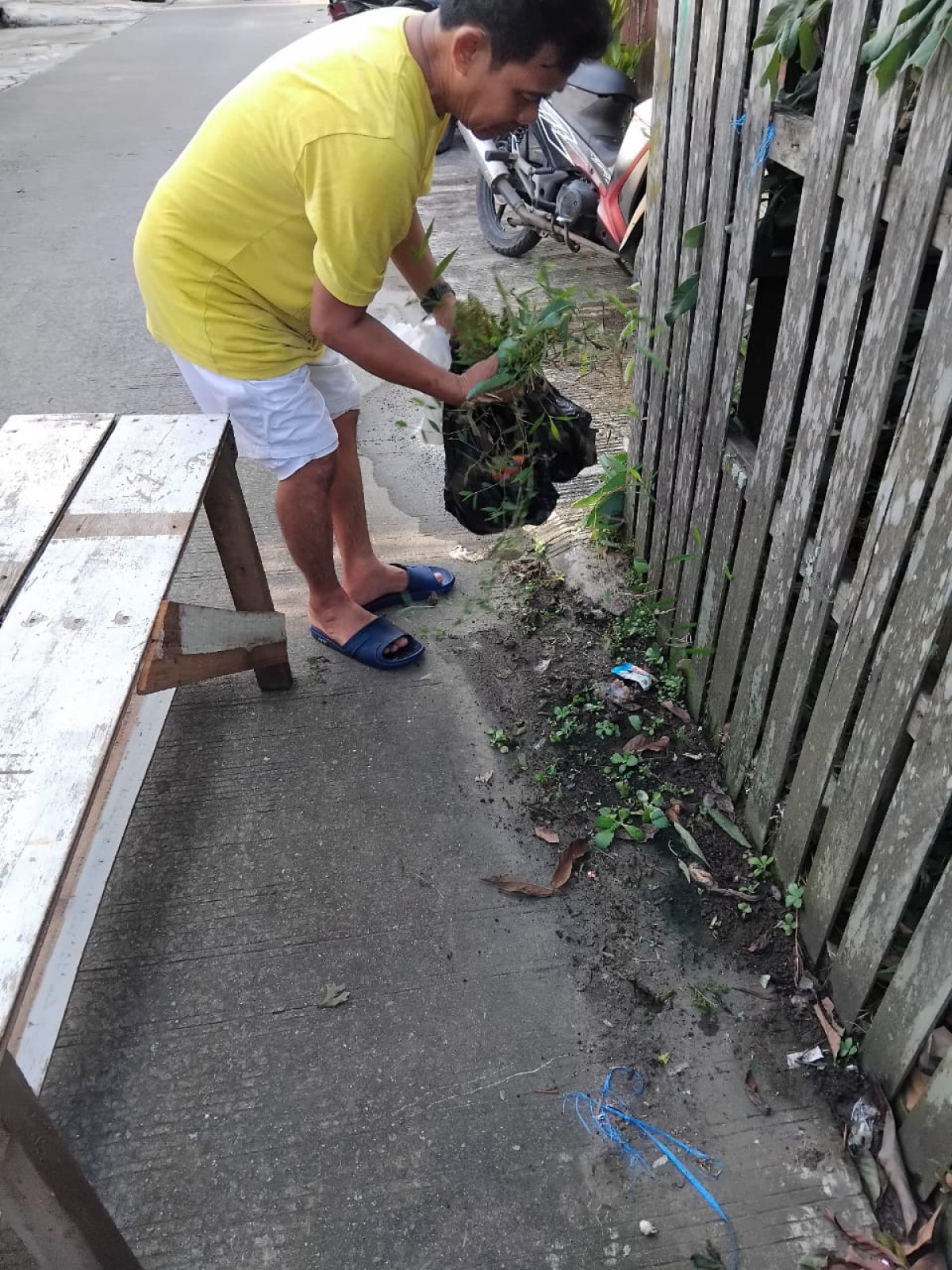 Kerja bakti di RT 24 PELITA