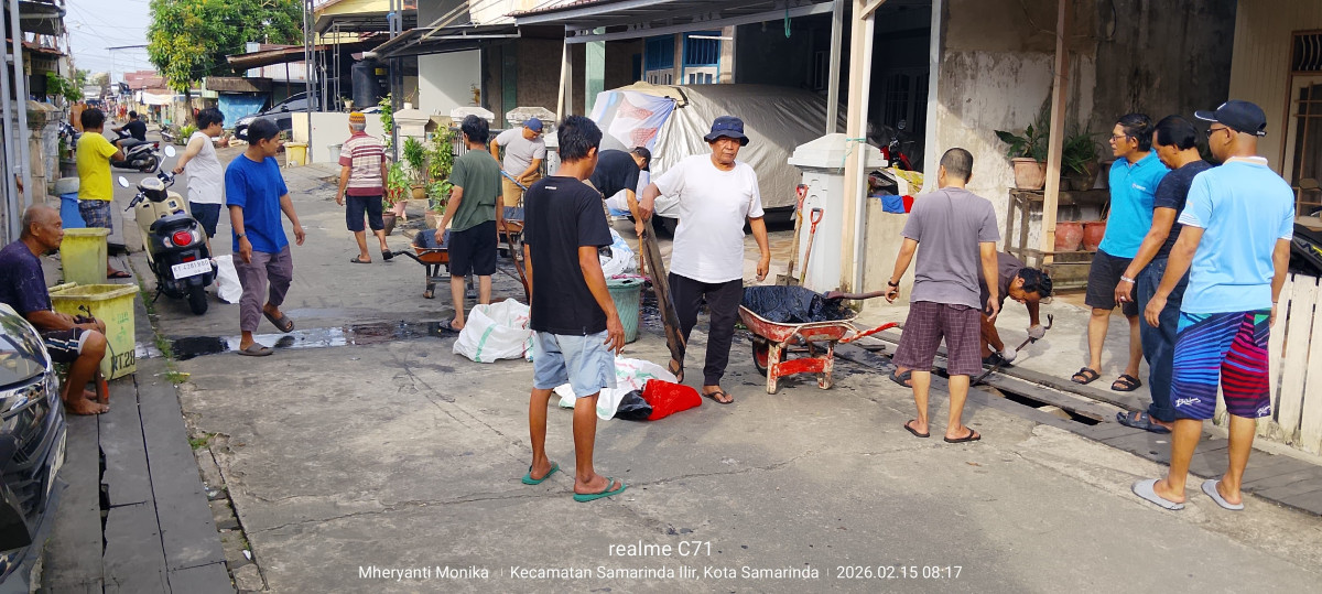 Kerja Bakti RT 28