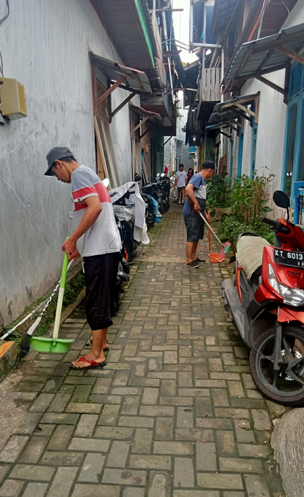 Gotong Royong Kebersihan Lingkungan RT 32