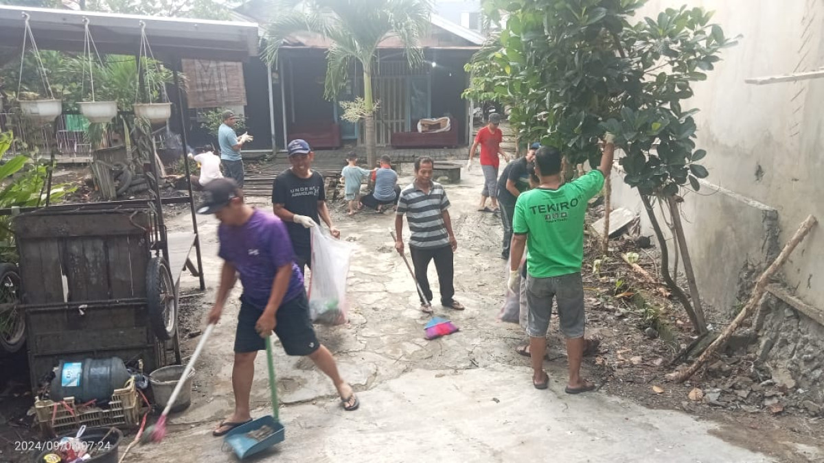 Kerja bakti minggu ceria