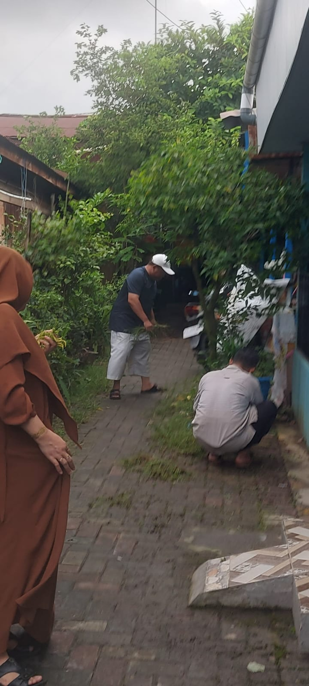 Kerja Bakti diGg. H. Mastur