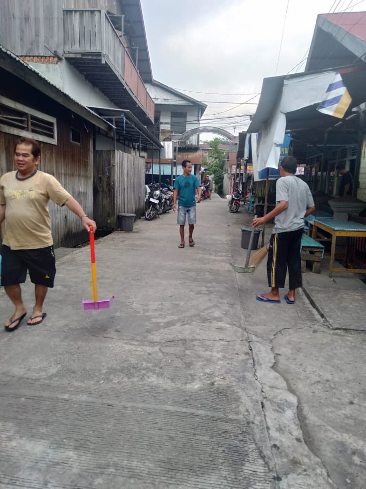 kerja bakti rutin bulanan