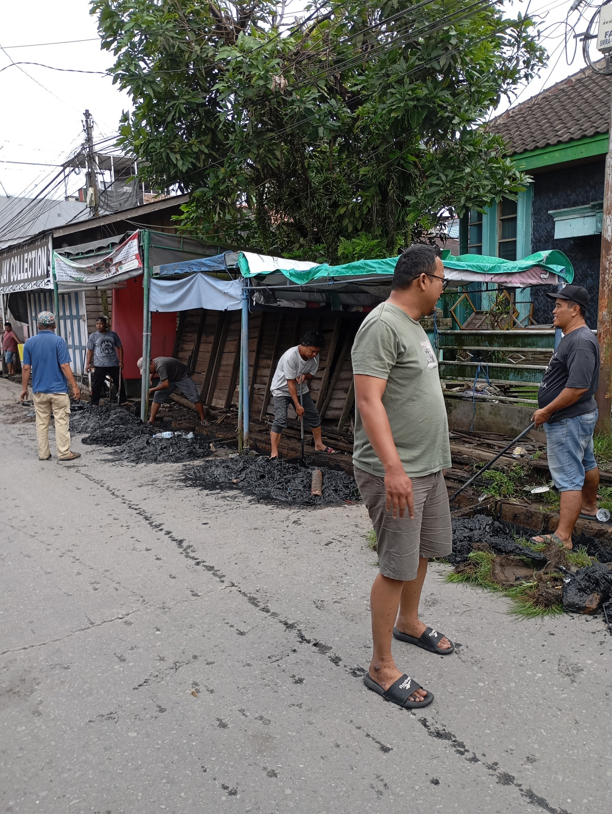 Kerja bakti gg mesjid