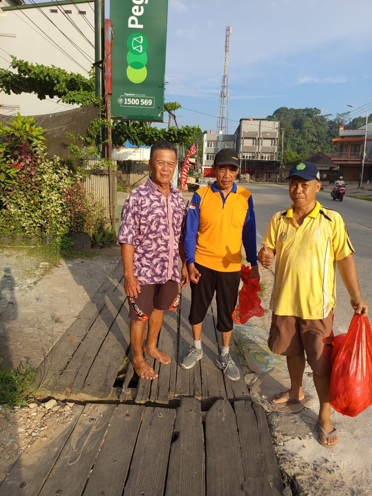 Pembersihan saluran air utama