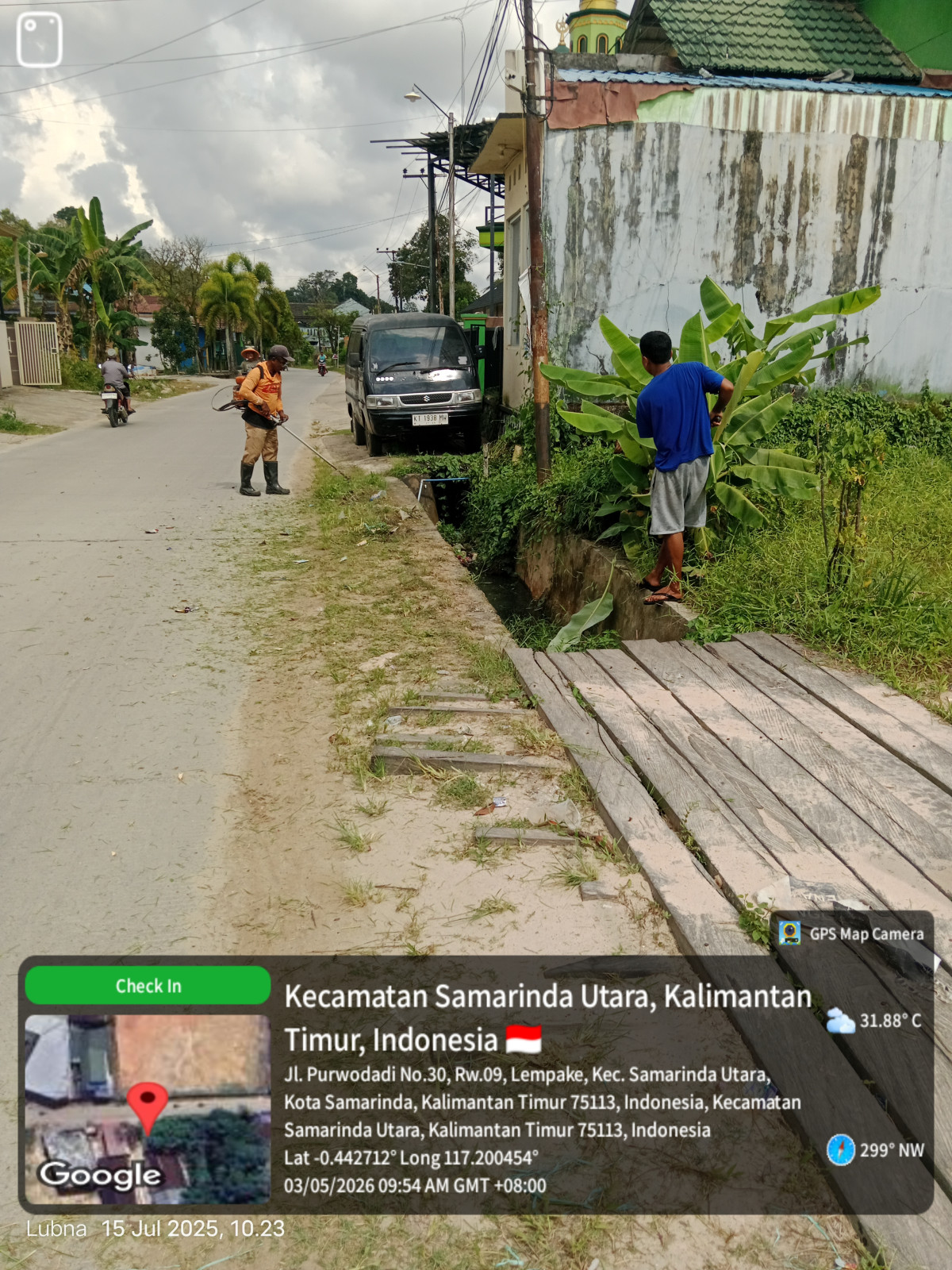 gotong royong warga