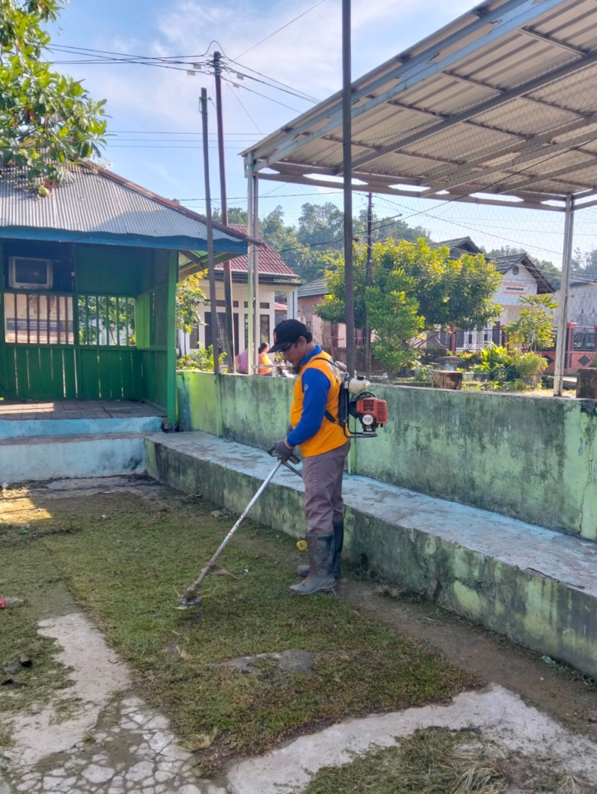 Gotong royong warga