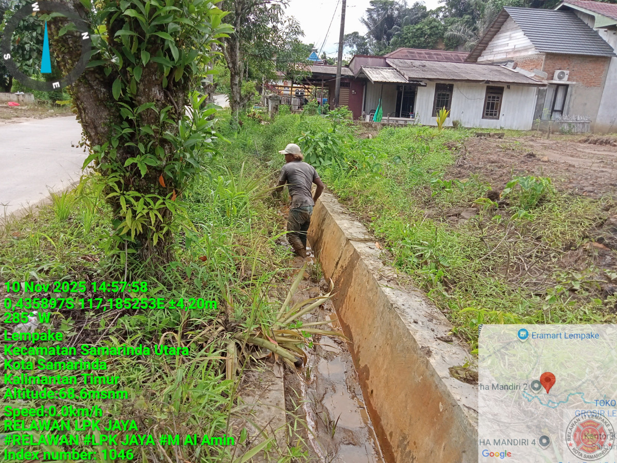 Gotong Pembersih parit