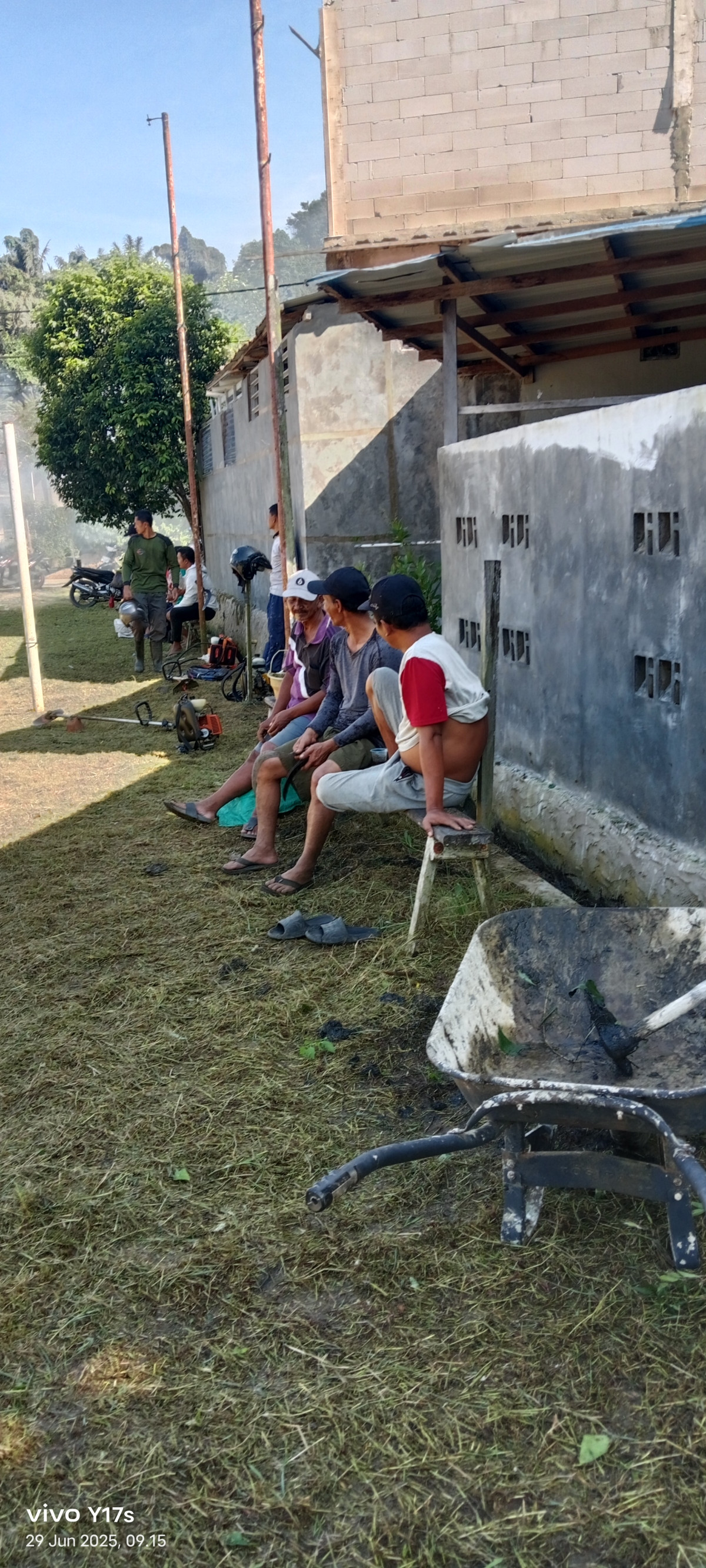 Gotong royong bersih2 lingkungan RT. 19