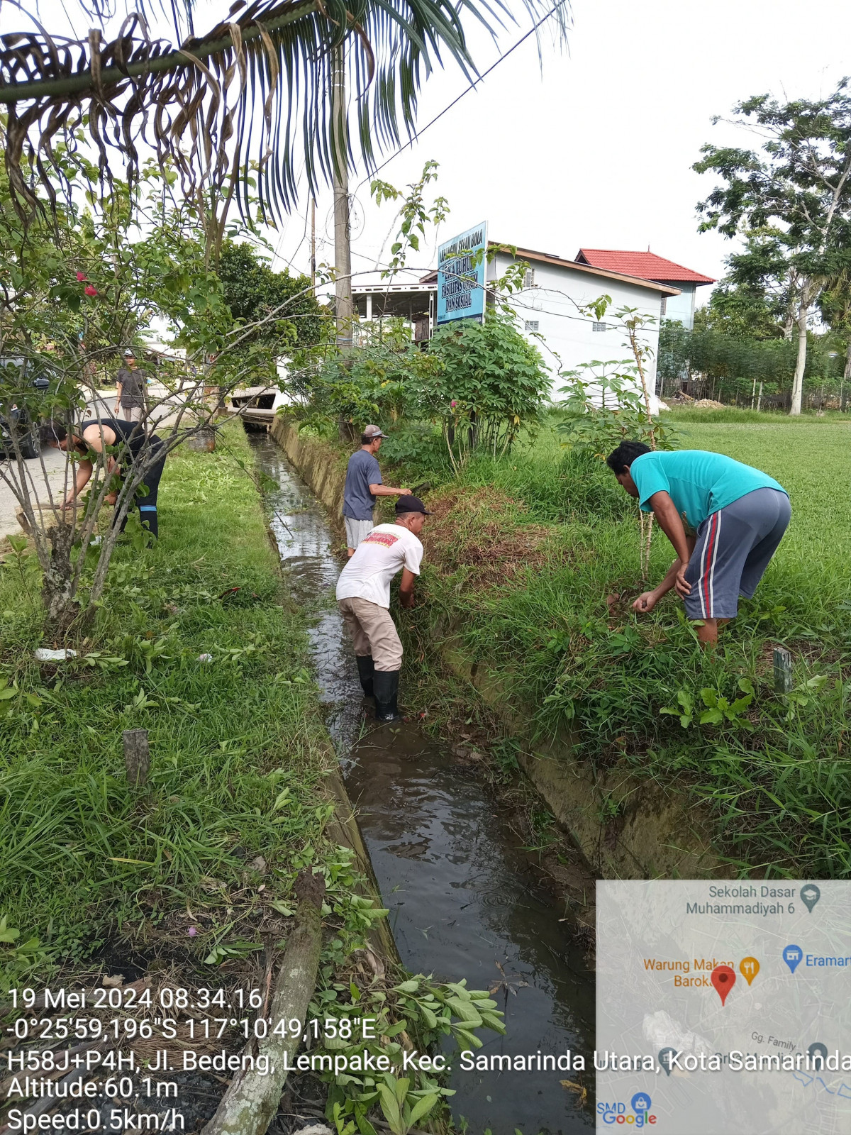 Pembersihan Parit dan Pinggir Jalan