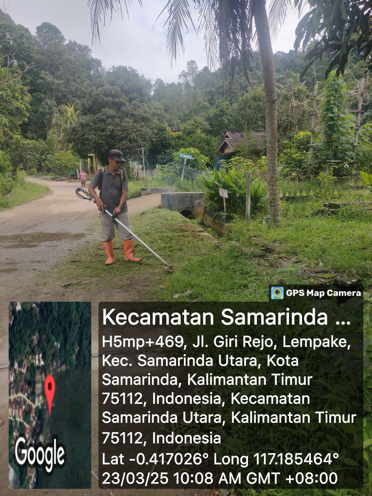 Gotong Royong kebersihan lingkungan