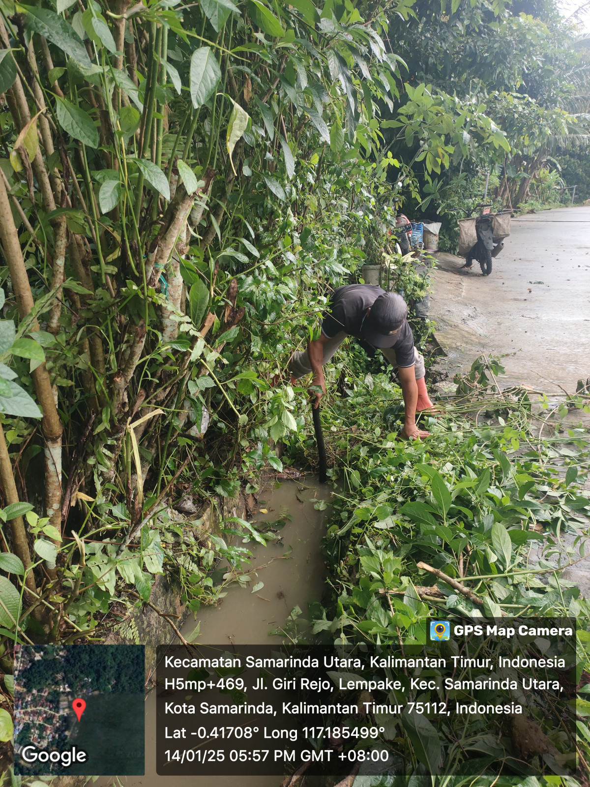 Gotong royong kebersihan lingkungan