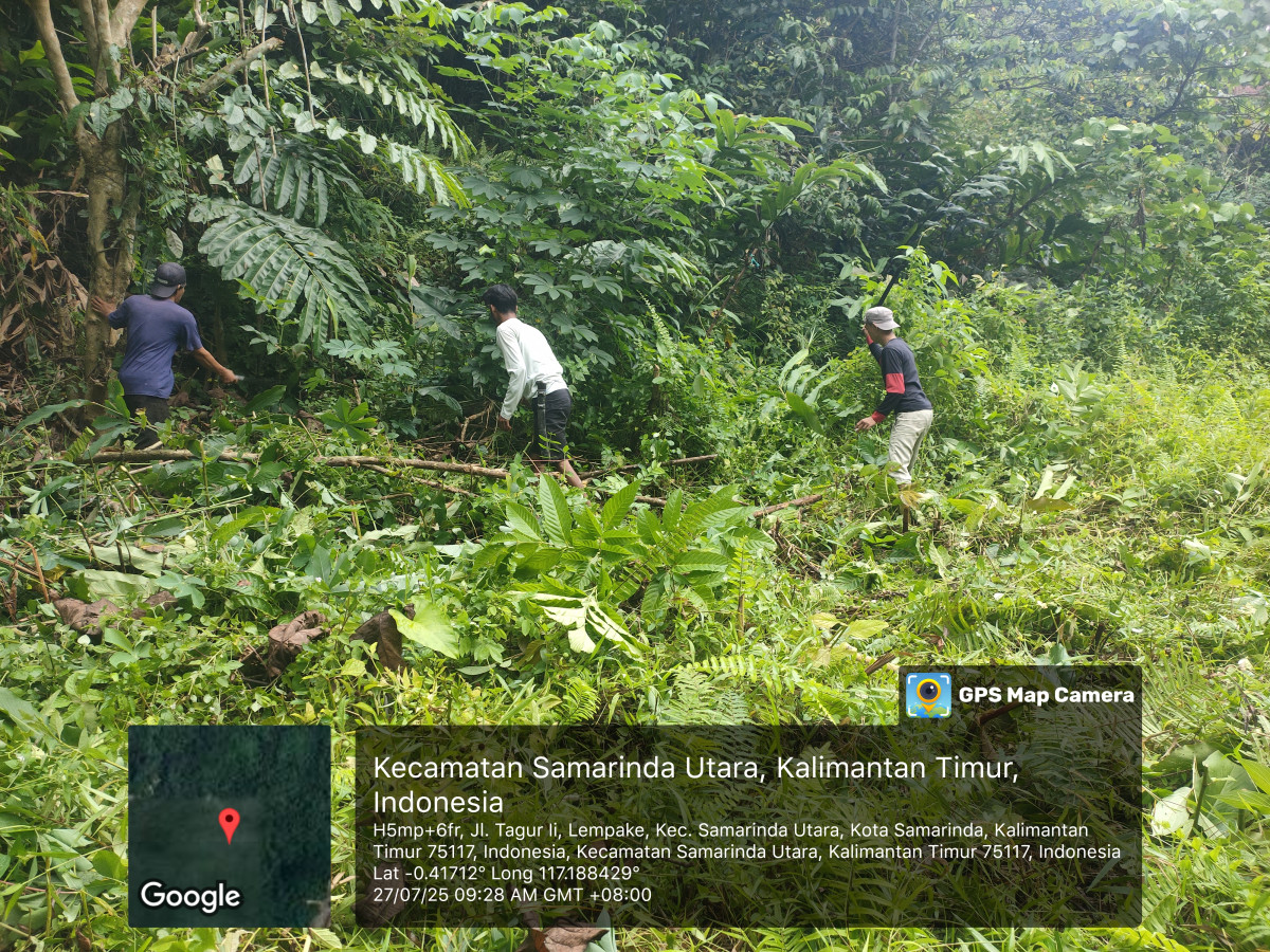 Gotong royong kebersihan lingkungan