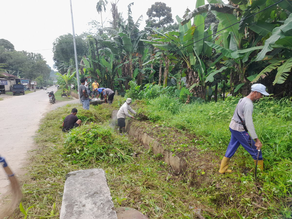 Gotong Royong Massal