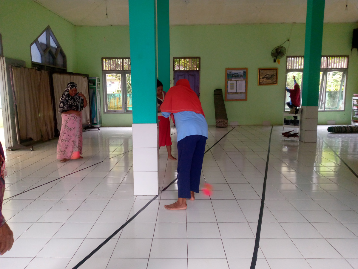 Kegiatan gotong royong ,