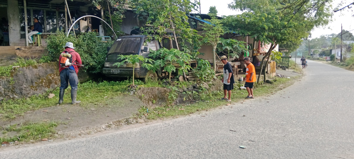 Jl. Giri rejo RT. 26
