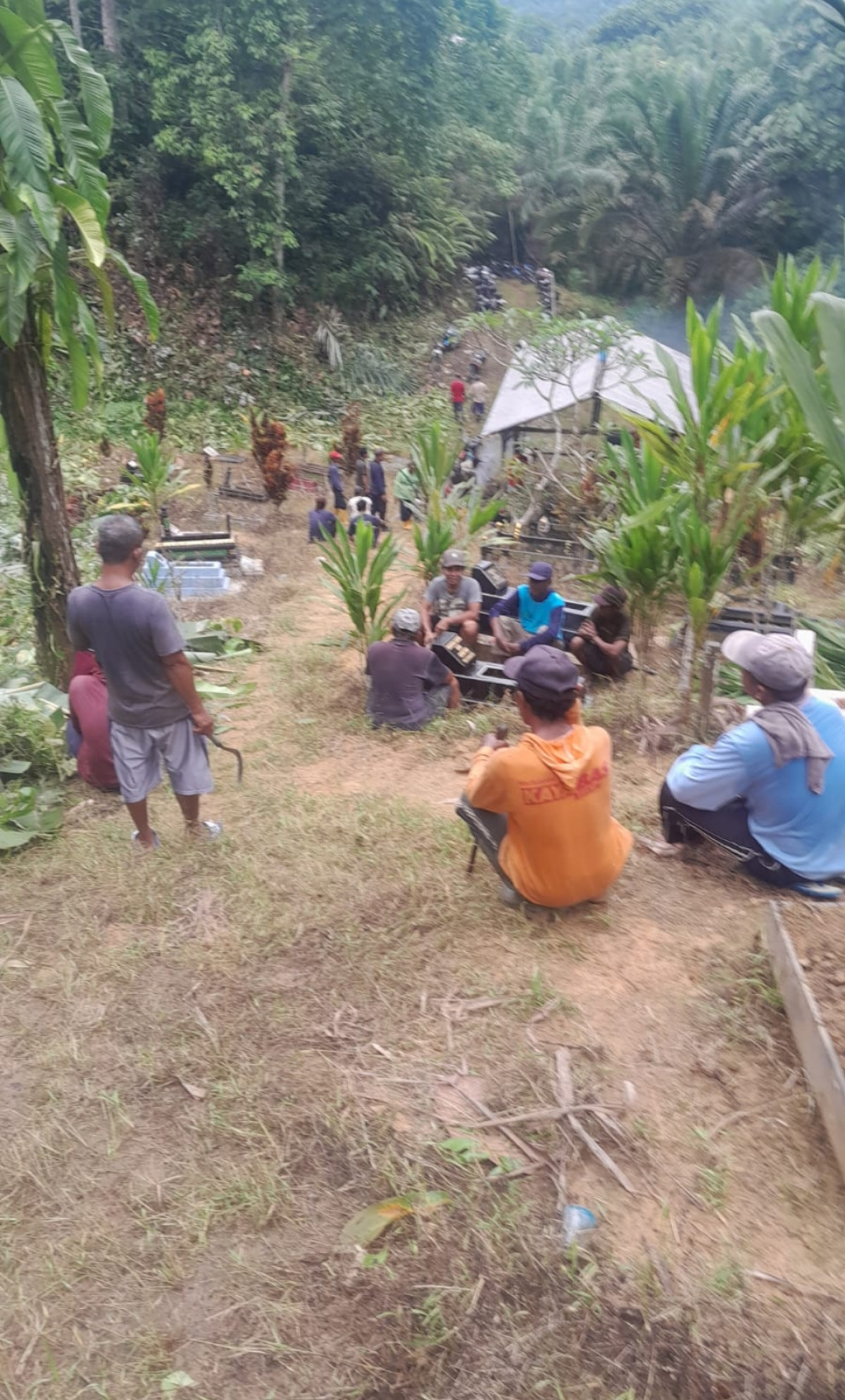 Gg kuburan di RT 31