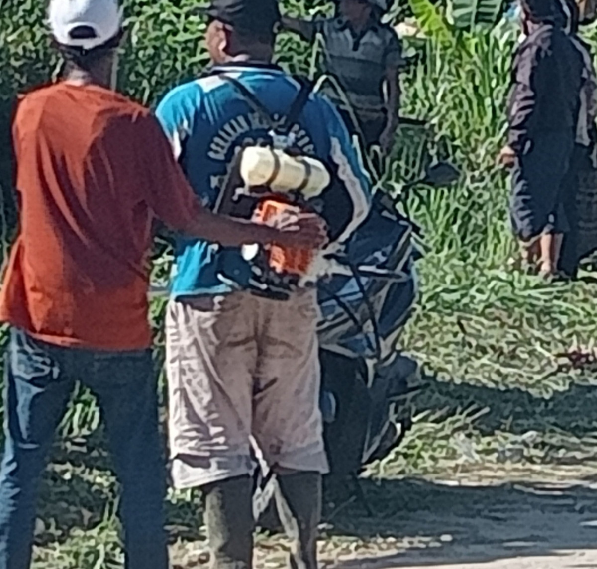 Gotong royong rutin bulanan j.rejo mulyo