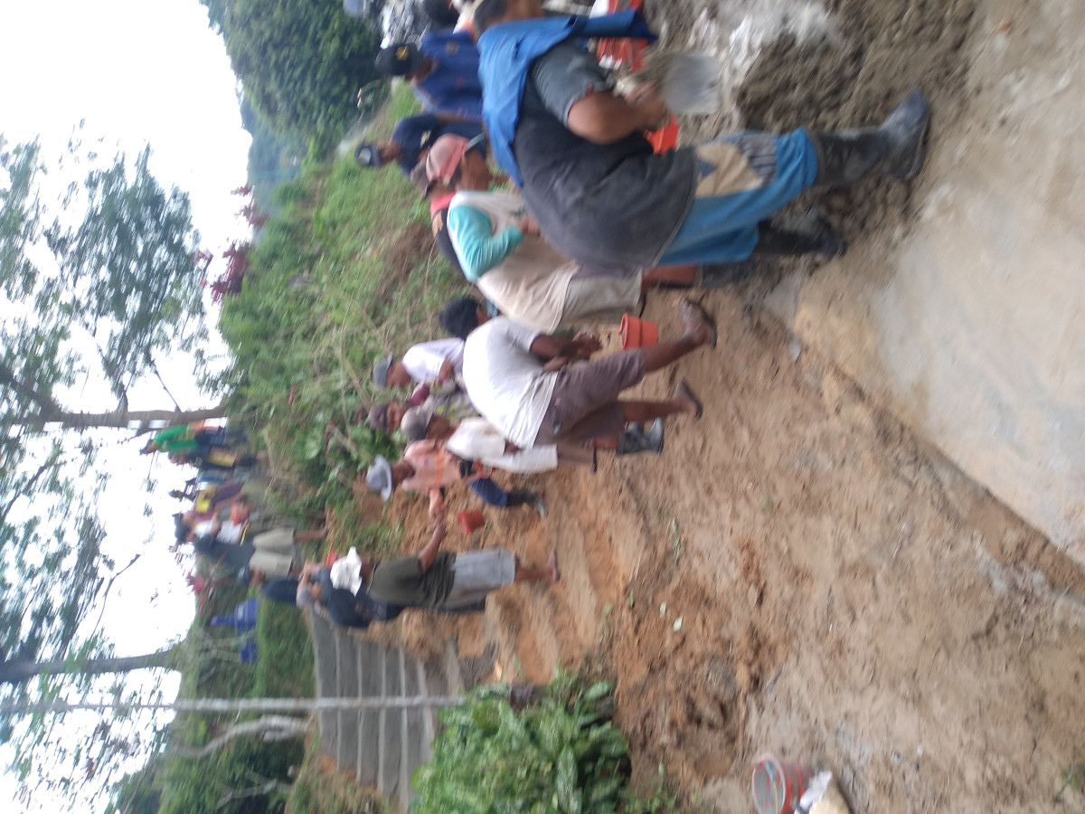 Semenisasi tangga di makam blok M