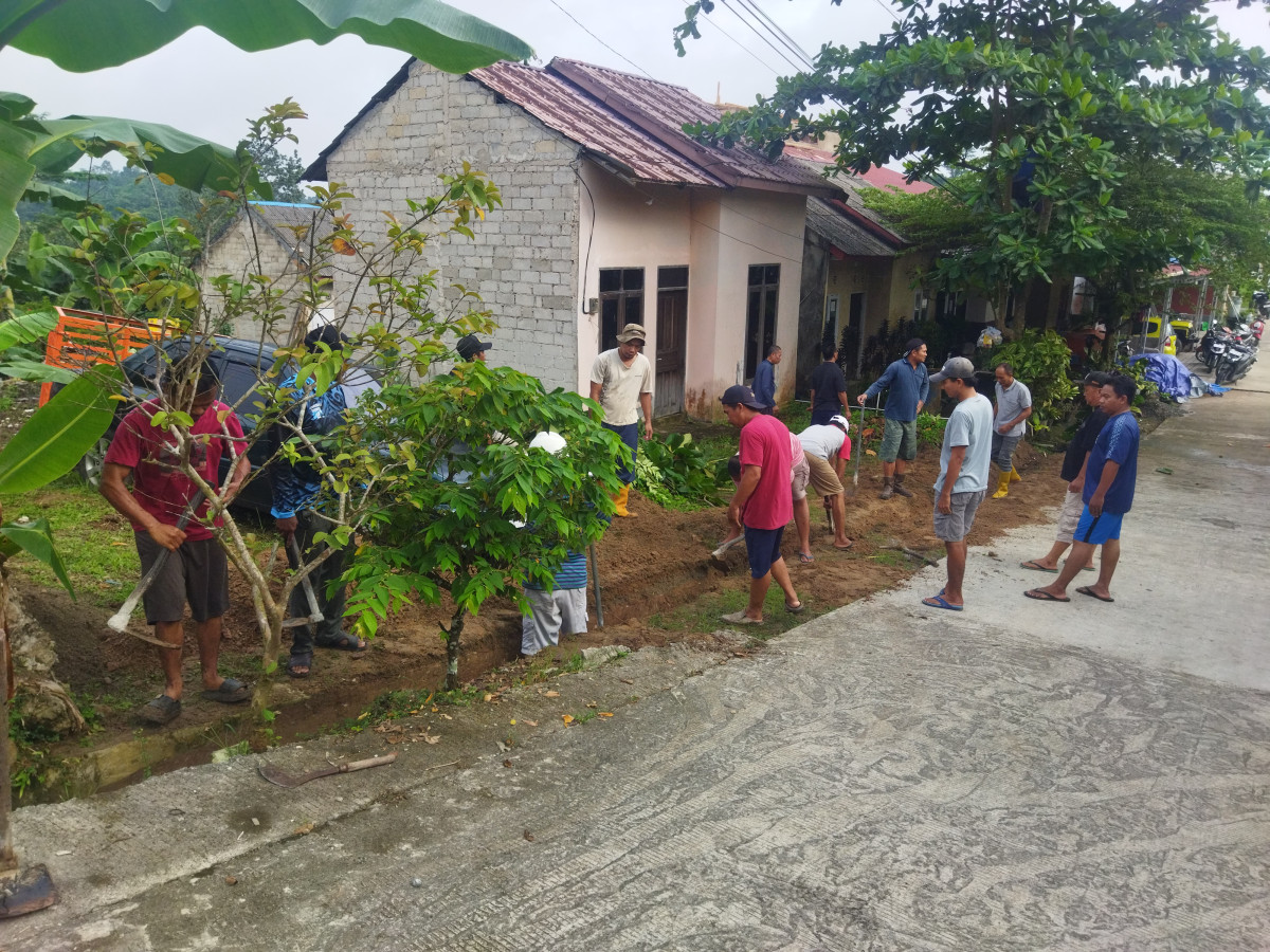 Gotong Royong Cluster Kruing 2