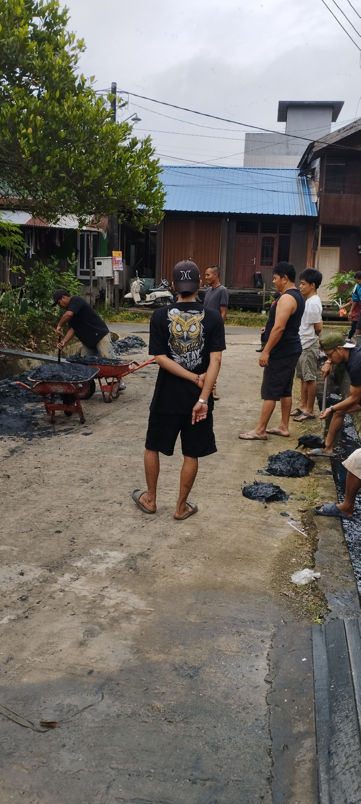 pembersihan parit
