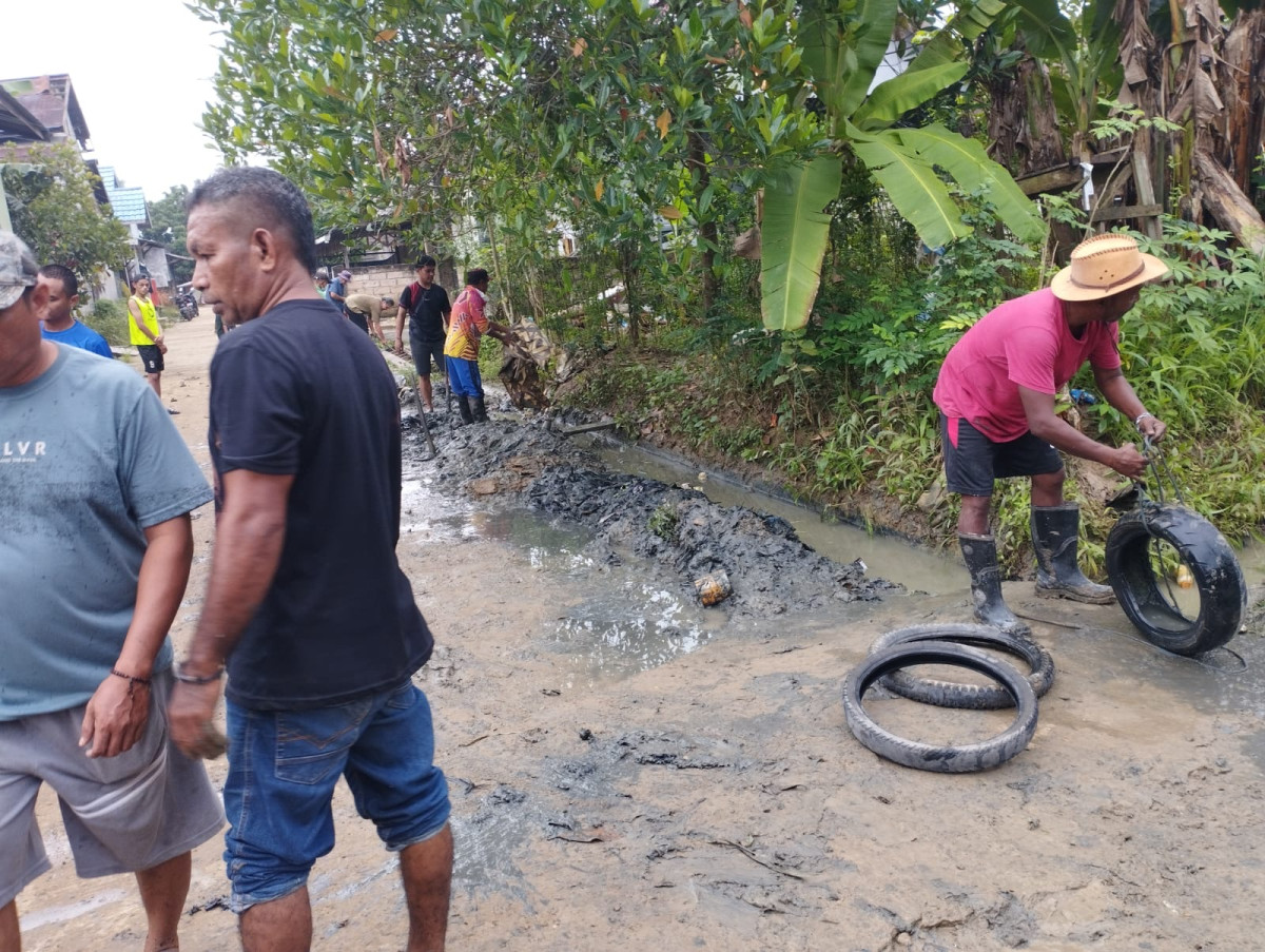 Gotong royong 2
