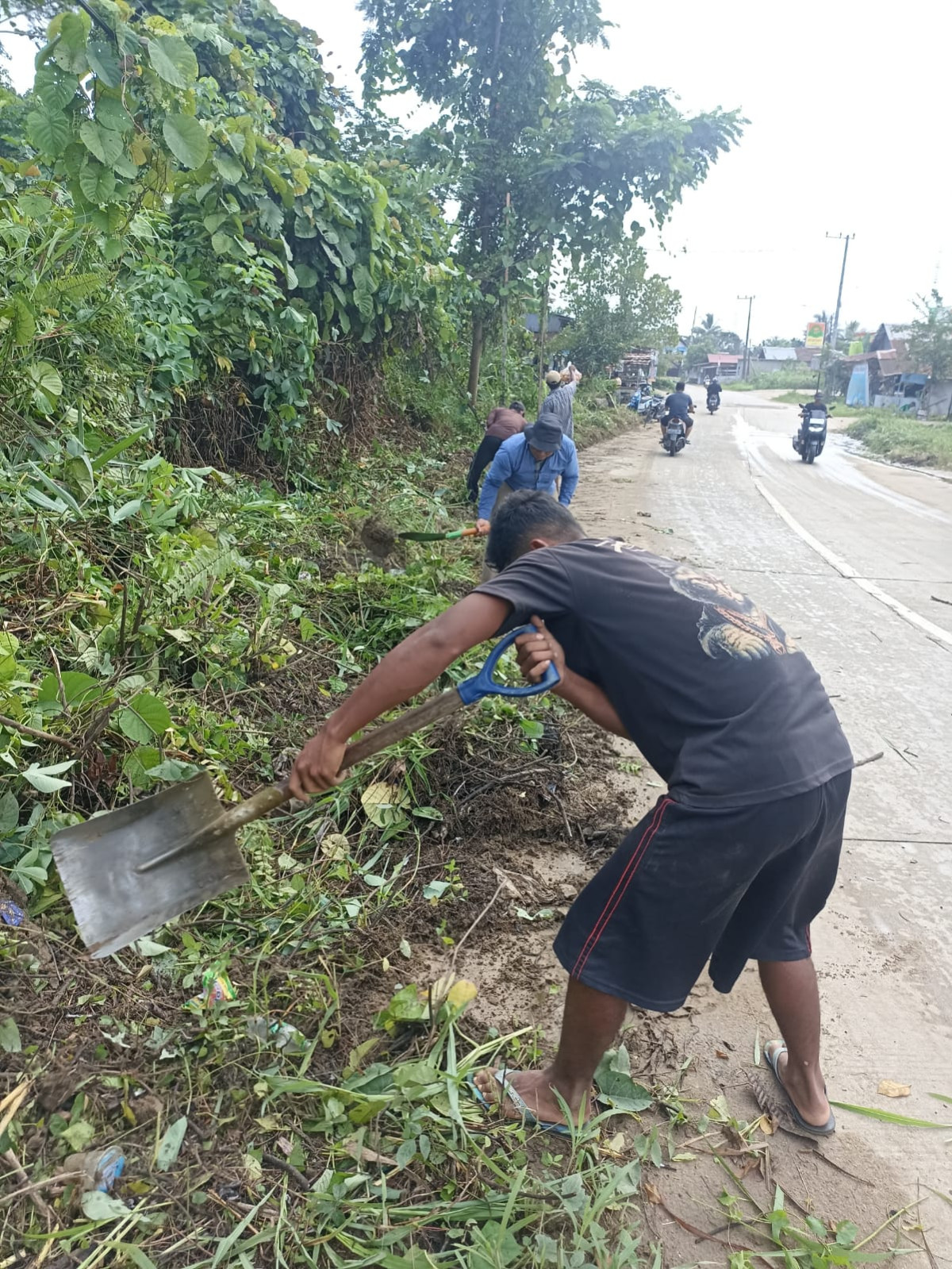 KERJA BAKTI RT 14