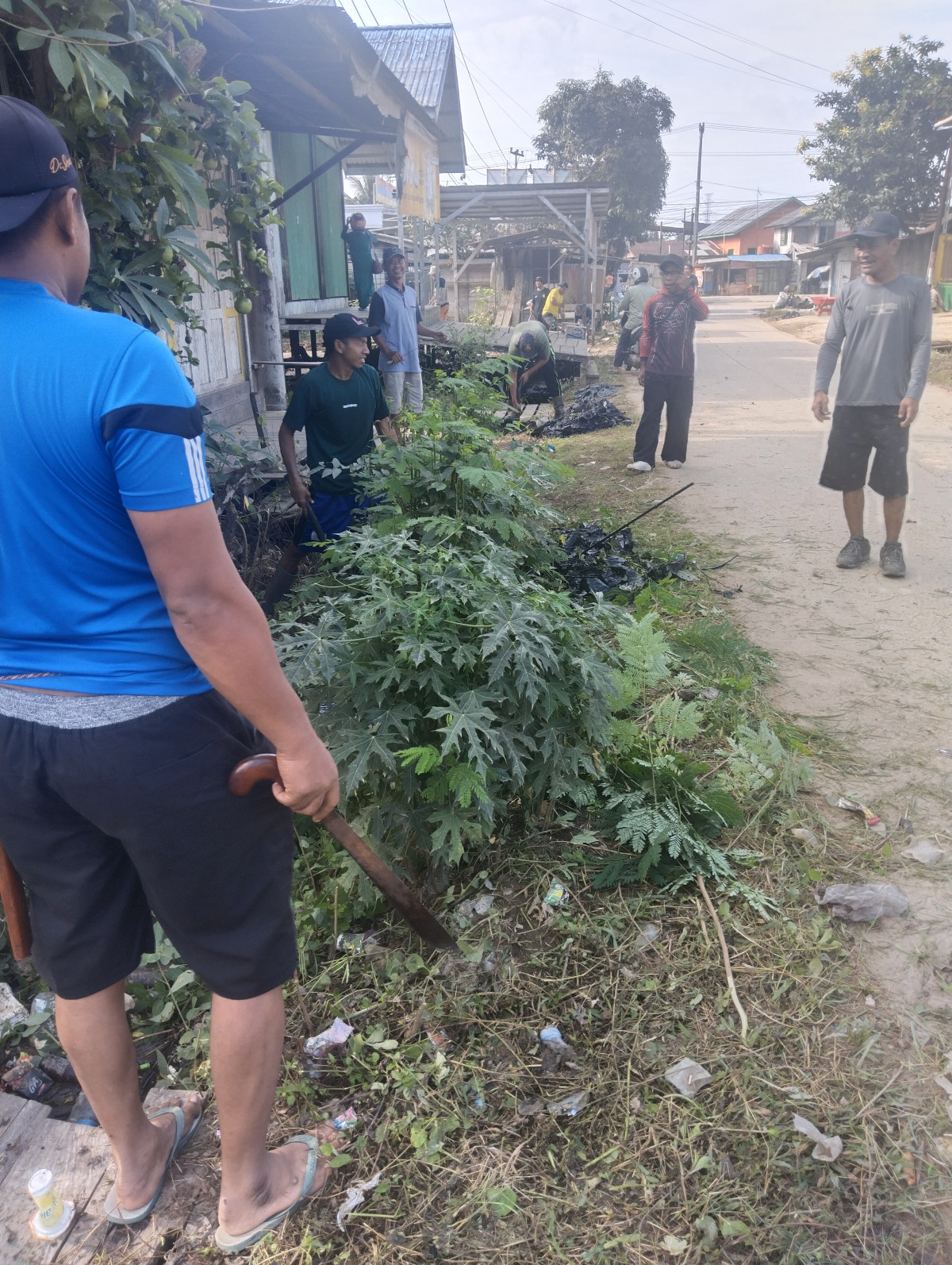 Pembersihan parit