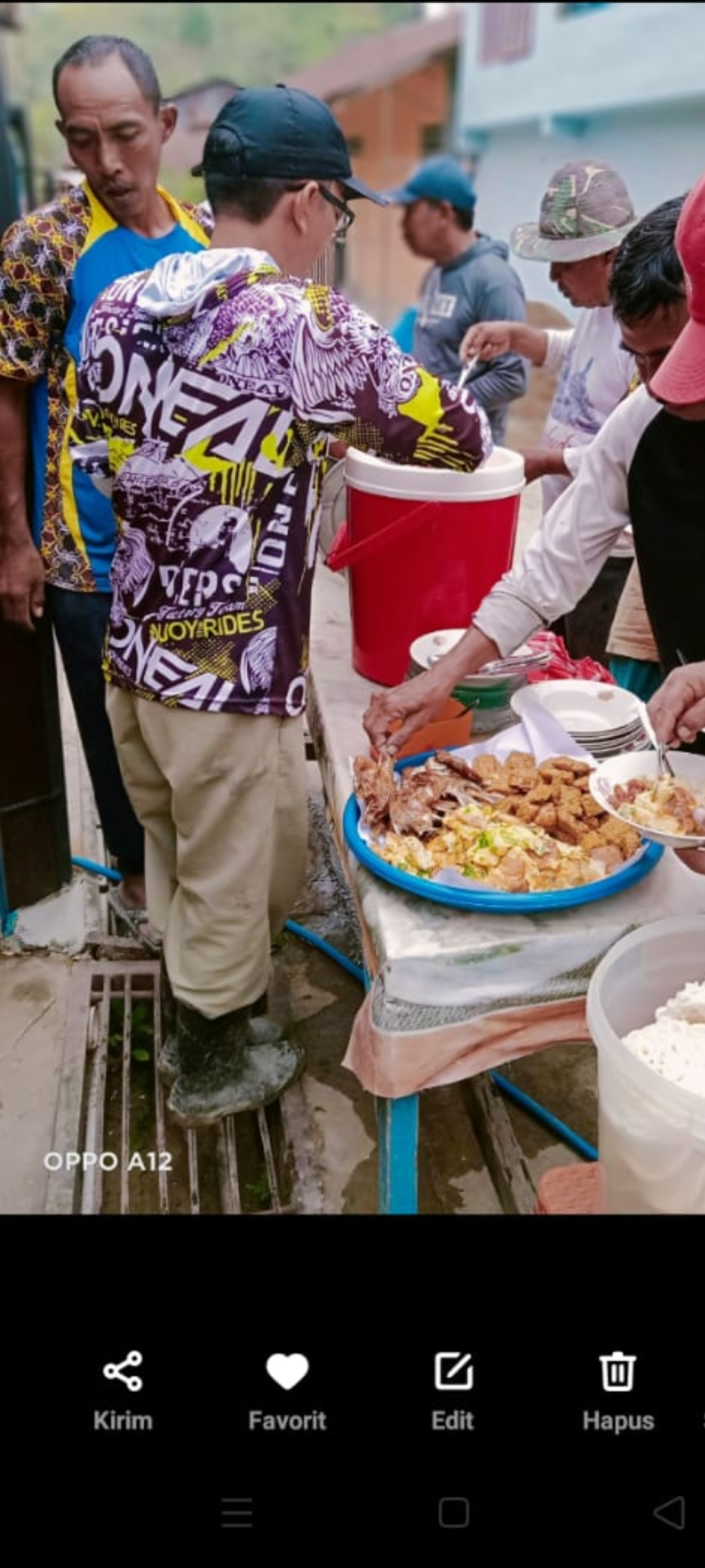 Kerja bakti Minggu
