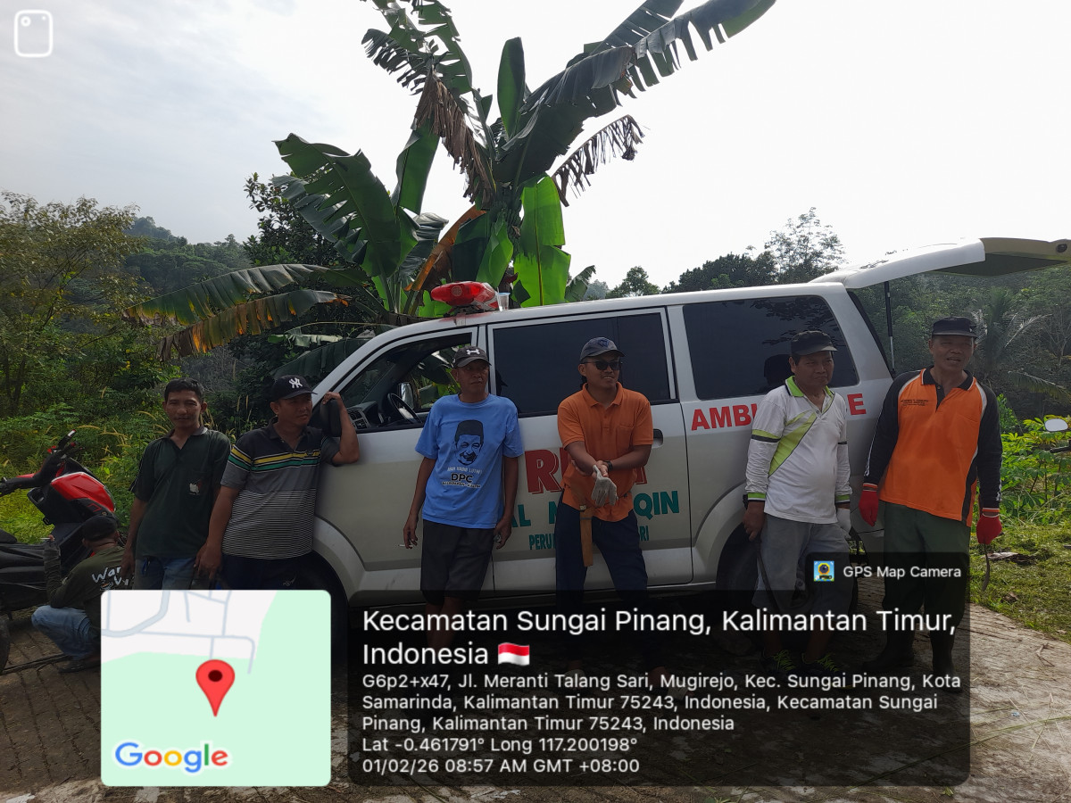 Membersihkan pemakaman perum talangsari