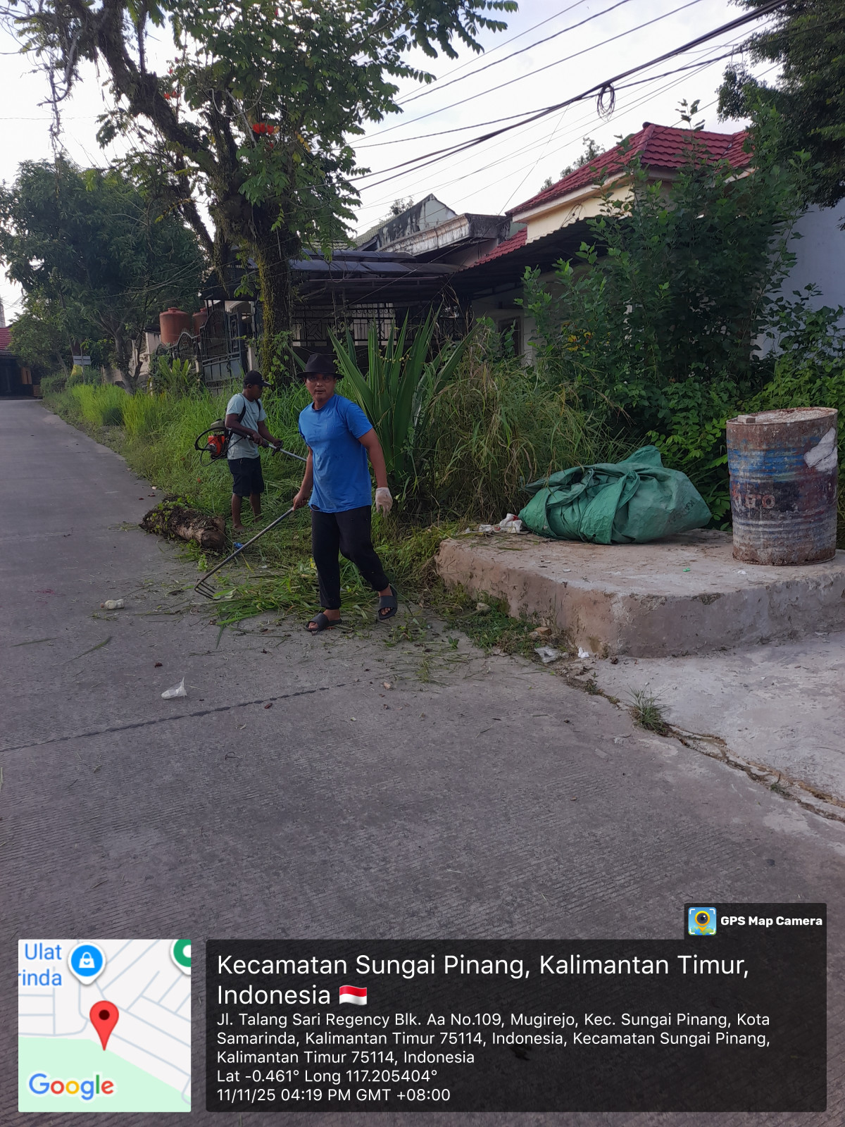 Memotong rumput diblok AA