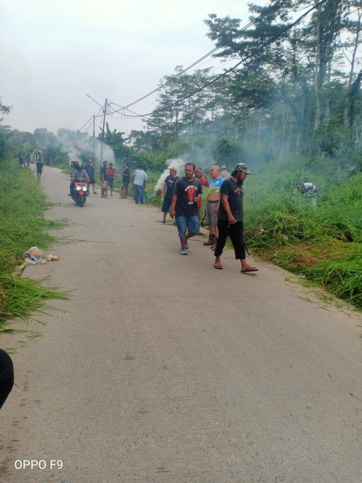 gotong royong rt 01