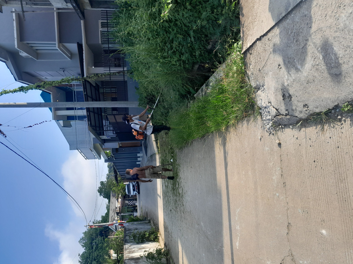 Gotong royong rt 02 gg walet 1.
