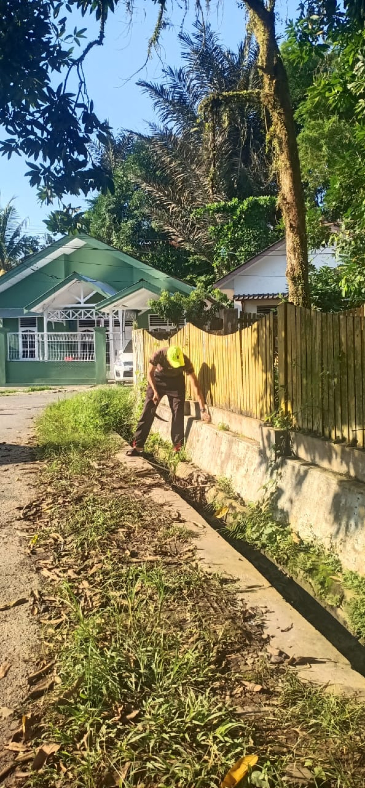 Kerja Bakti (Perum Kayu Manis)