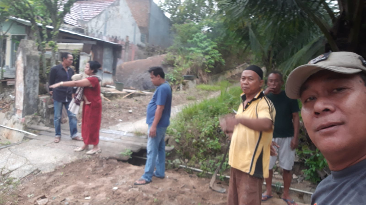 gali parit