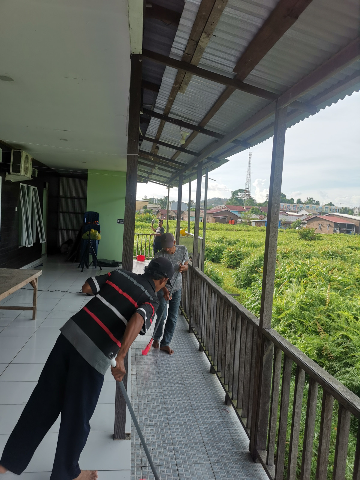Gotong Royong membersihkan Langgar Ar Rinjam
