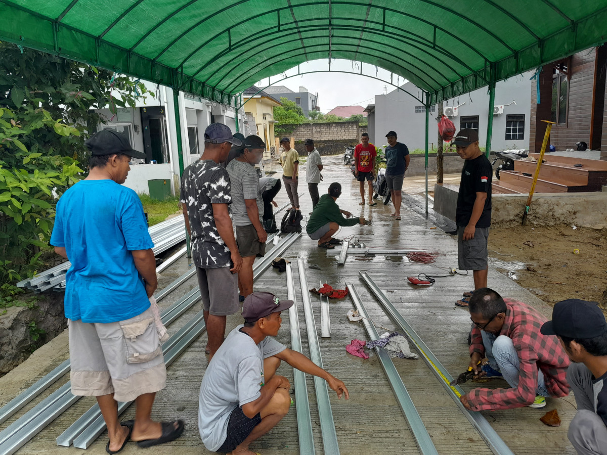 PEMASANGAN KANOPI MUSHOLA