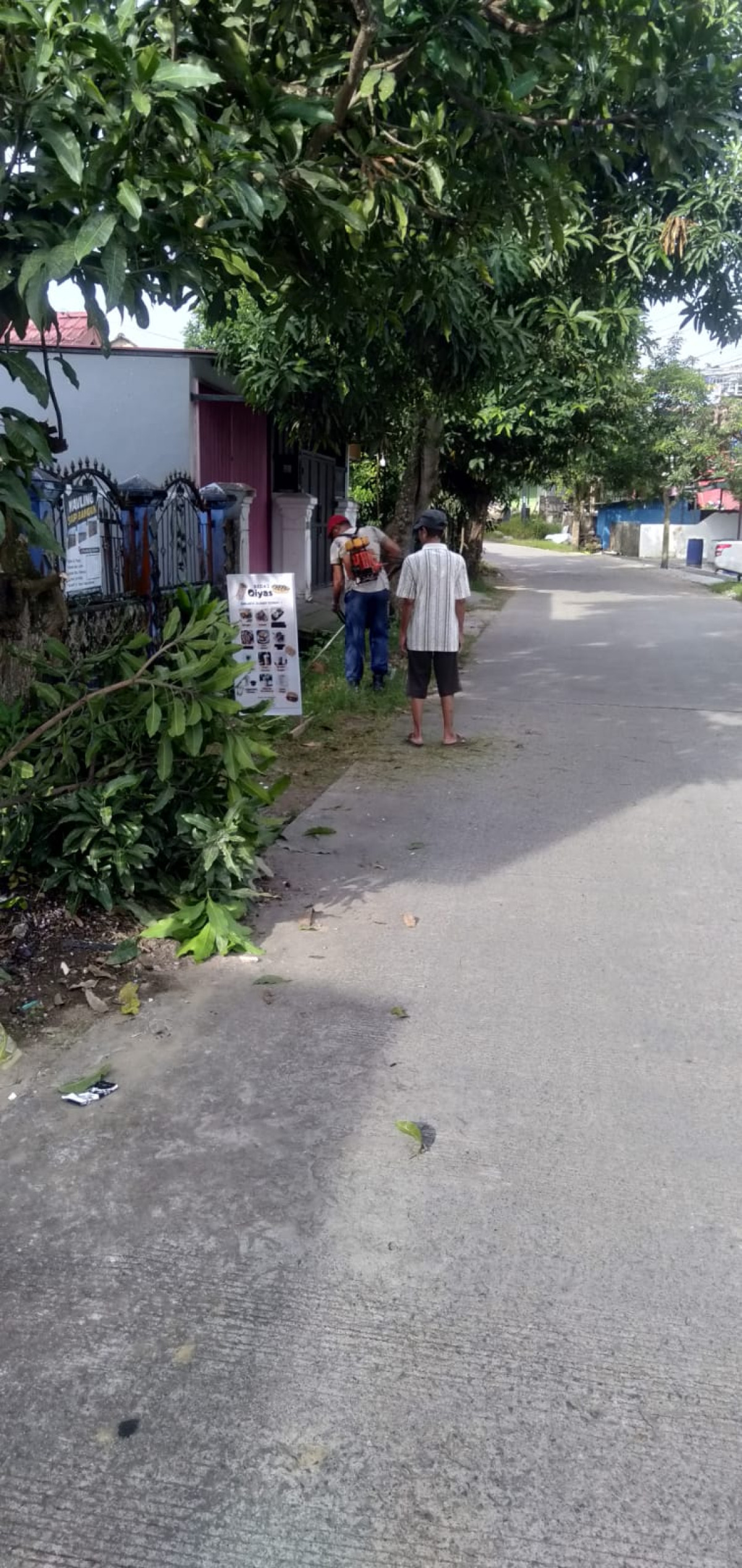 Kerja Bakti Rumah Sendiri