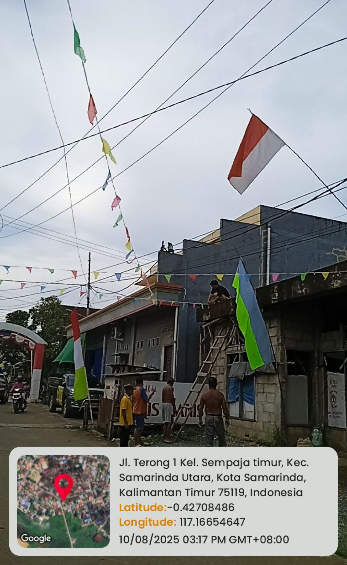 Kerja bakti & pemasangan umbul-umbul