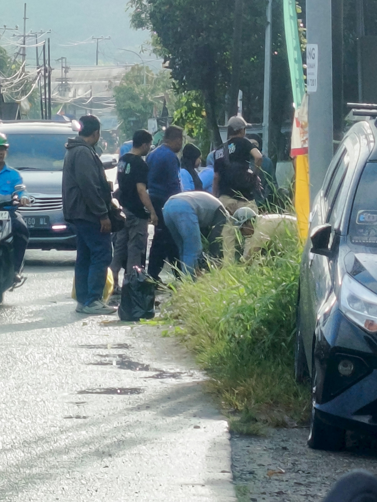 Gotong Royong Massal bersama Kecamatan Sungai Kunjang