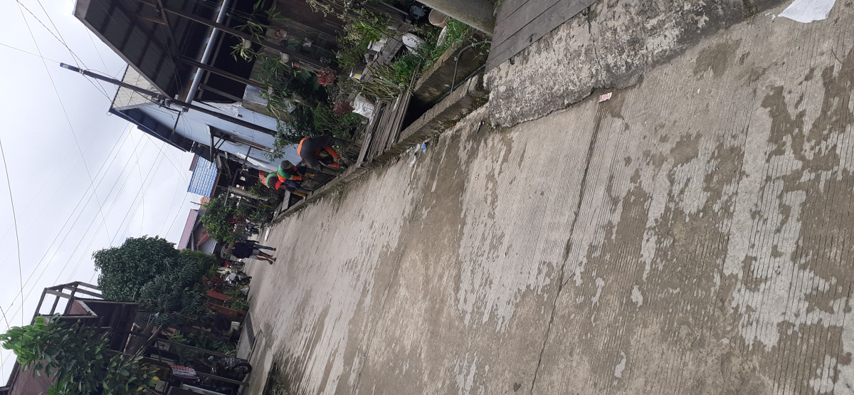 Gotong royong bulan juni