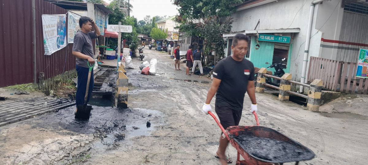 Kerja Bakti Warga RT.026 Jl. Kemangi 2