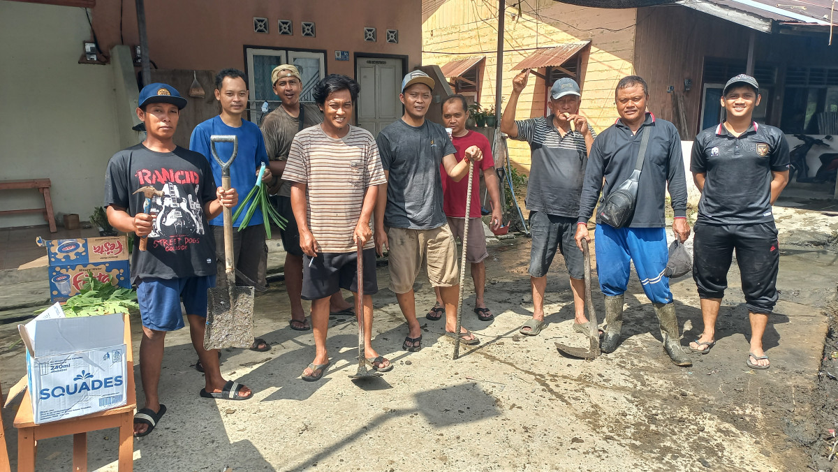 Kerjabakti bersihkan paret