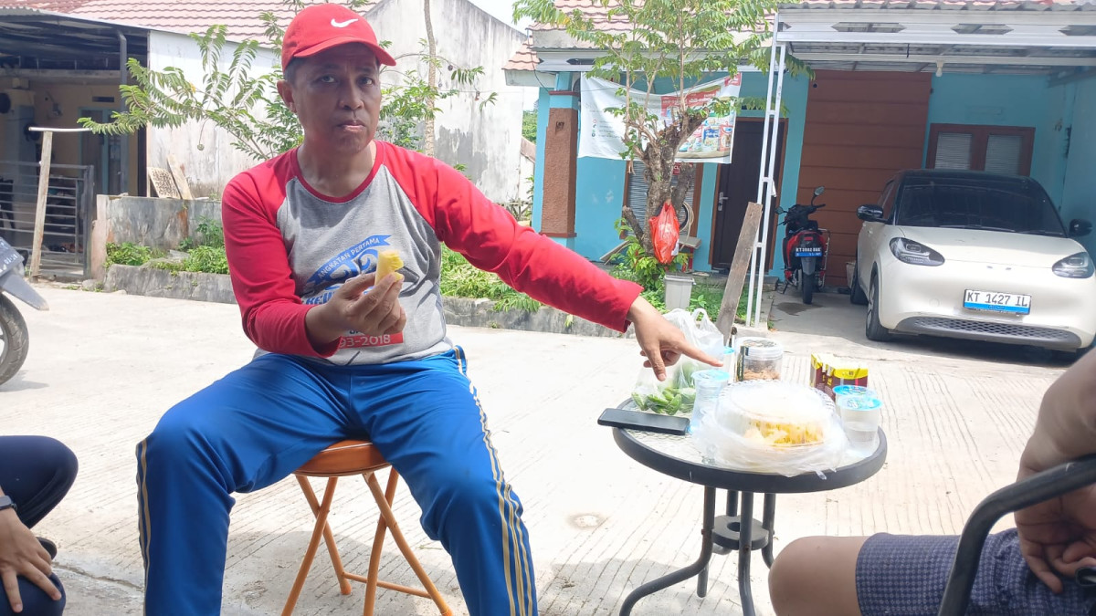 Kerja Bakti Turunan Blok E