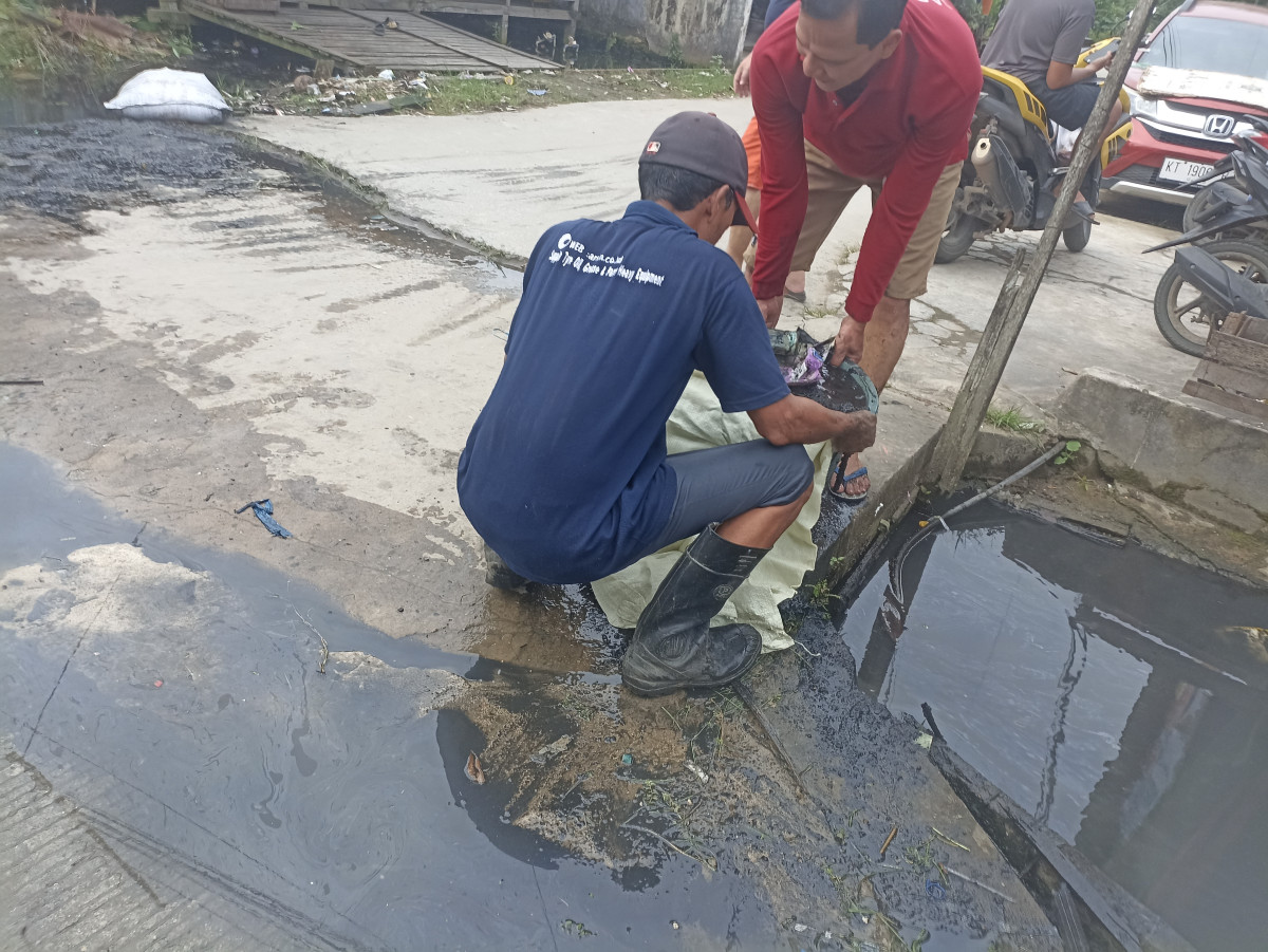 Pengerukan lumpur
