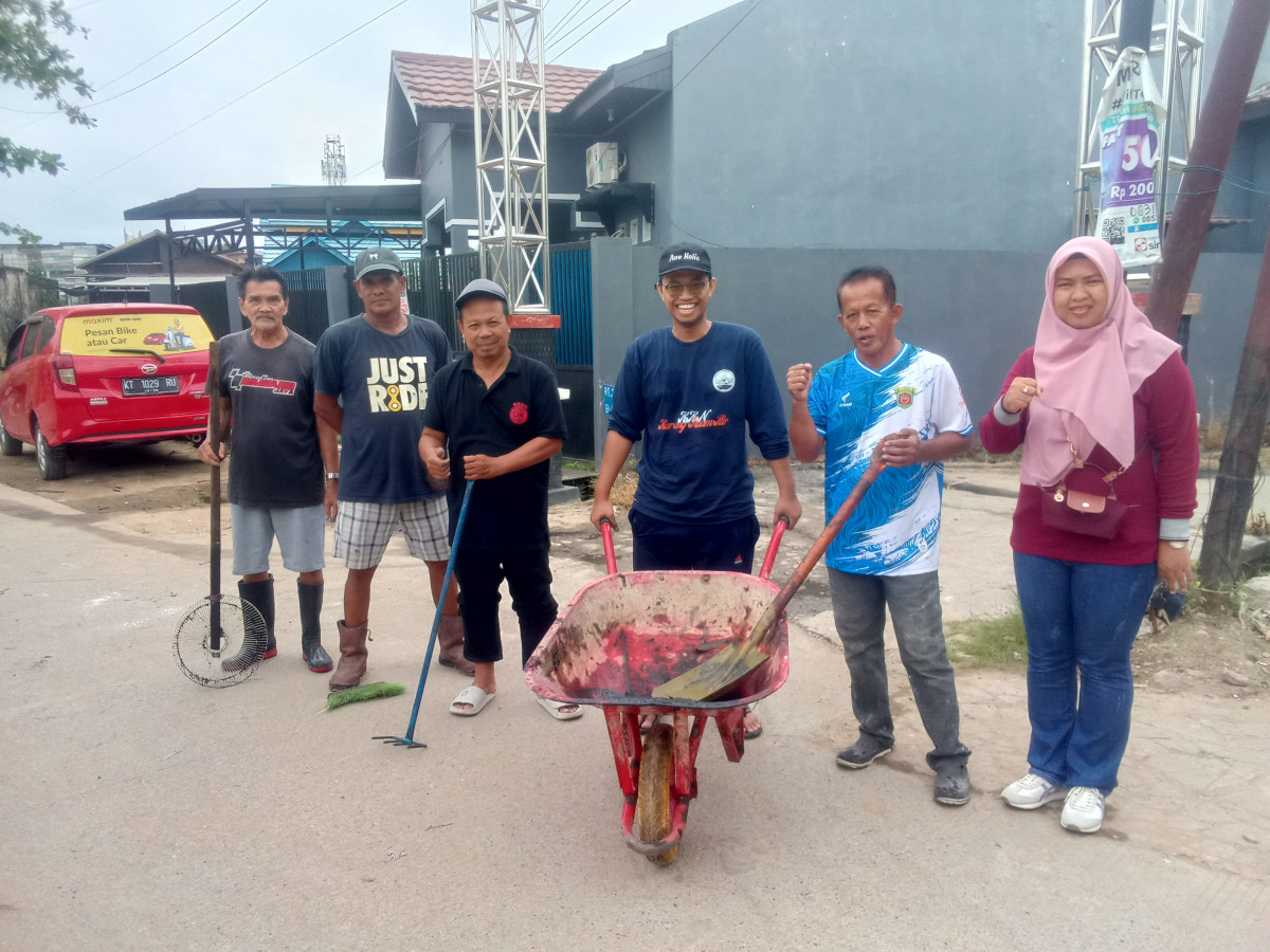 Jln. S. Riyadi GG. 6 dlm RT.30.