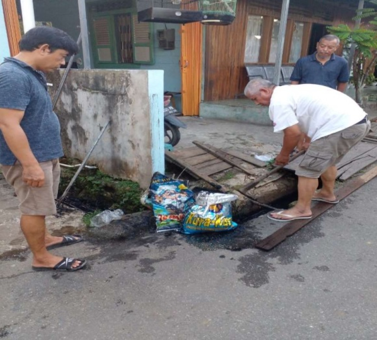 Kegiatan Gotong Royong RT. 10