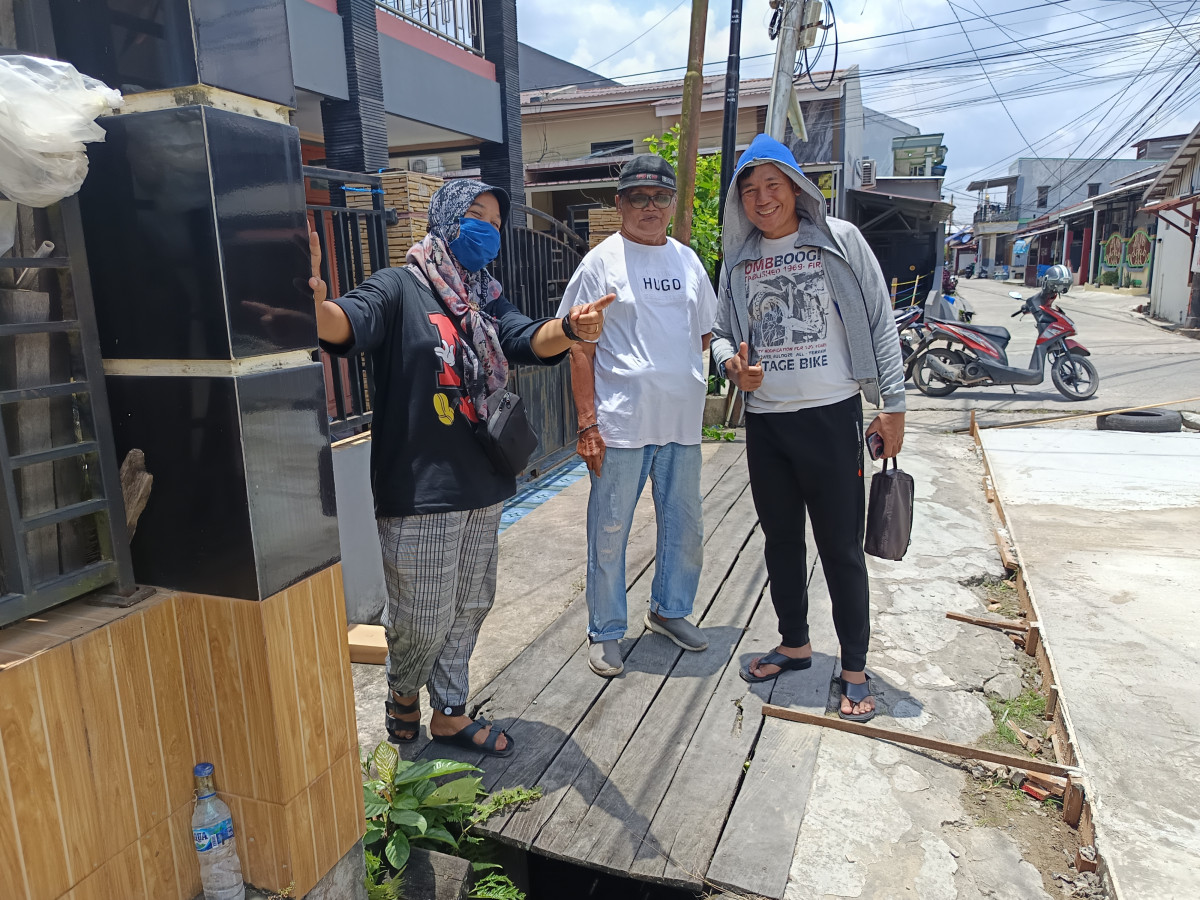 Kerja bakti perbaikan jalan dan bersih2 lingkungan