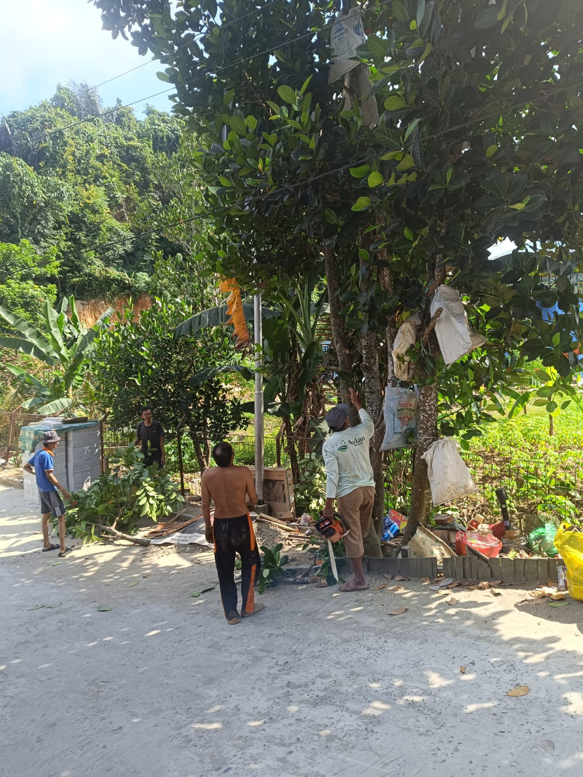 Gotong royong rt 36
