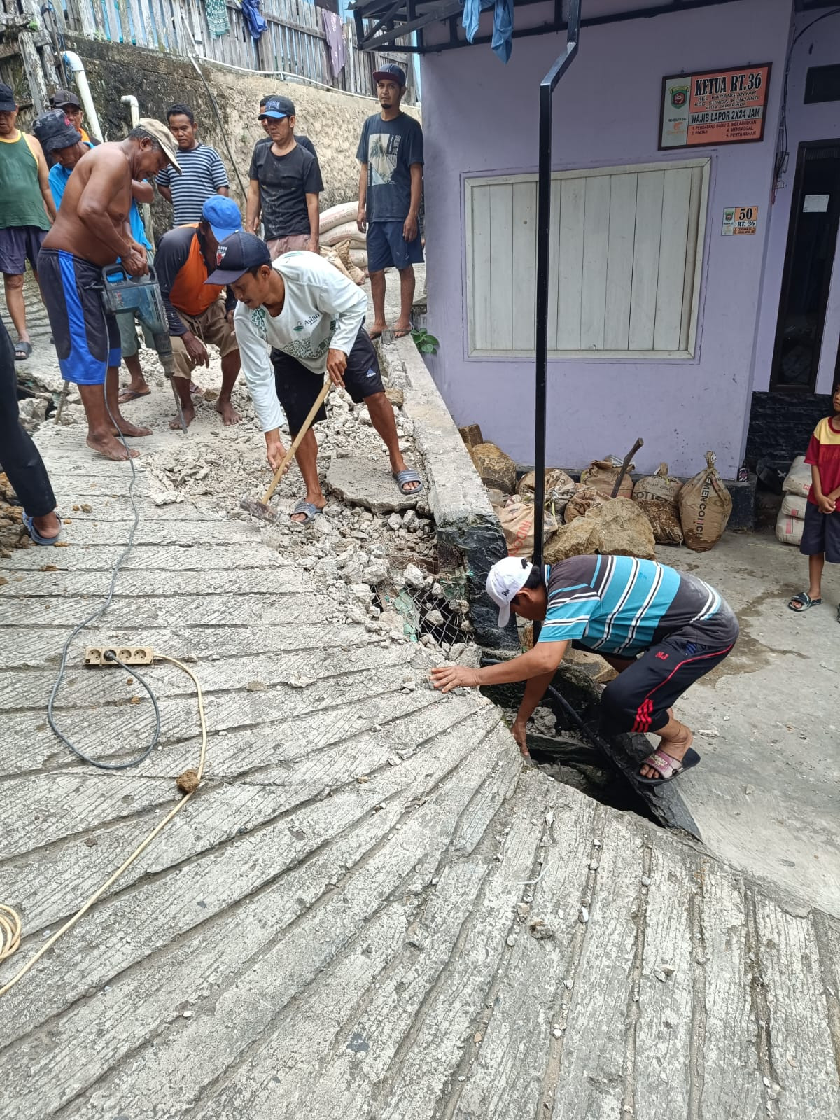 Gotong royong
